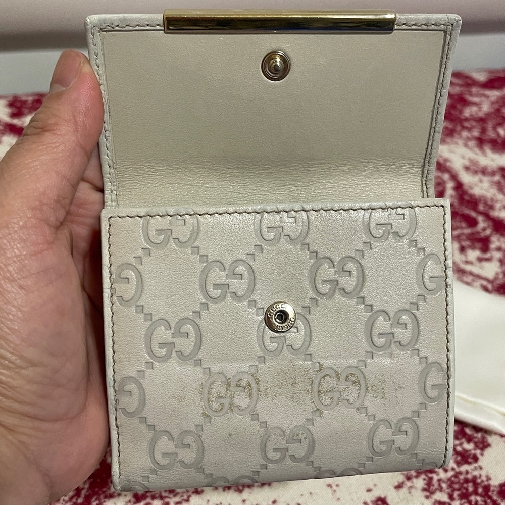 Gucci Embossed Leather Compact Wallet - Picture 7 of 15